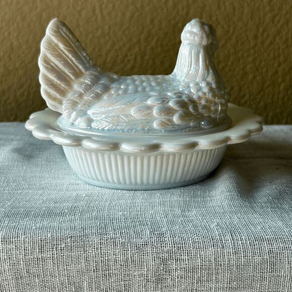 Vintage Mosser Glass Milk Glass Carnival Hen on Nest Dish – USA Made - Picture 4 of 8